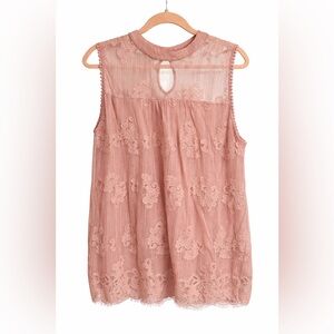 Elegant Lace Sleeveless Dress